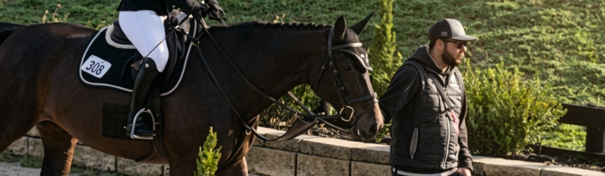 Double B Owner leading horse into jumper ring at HITS Ocala